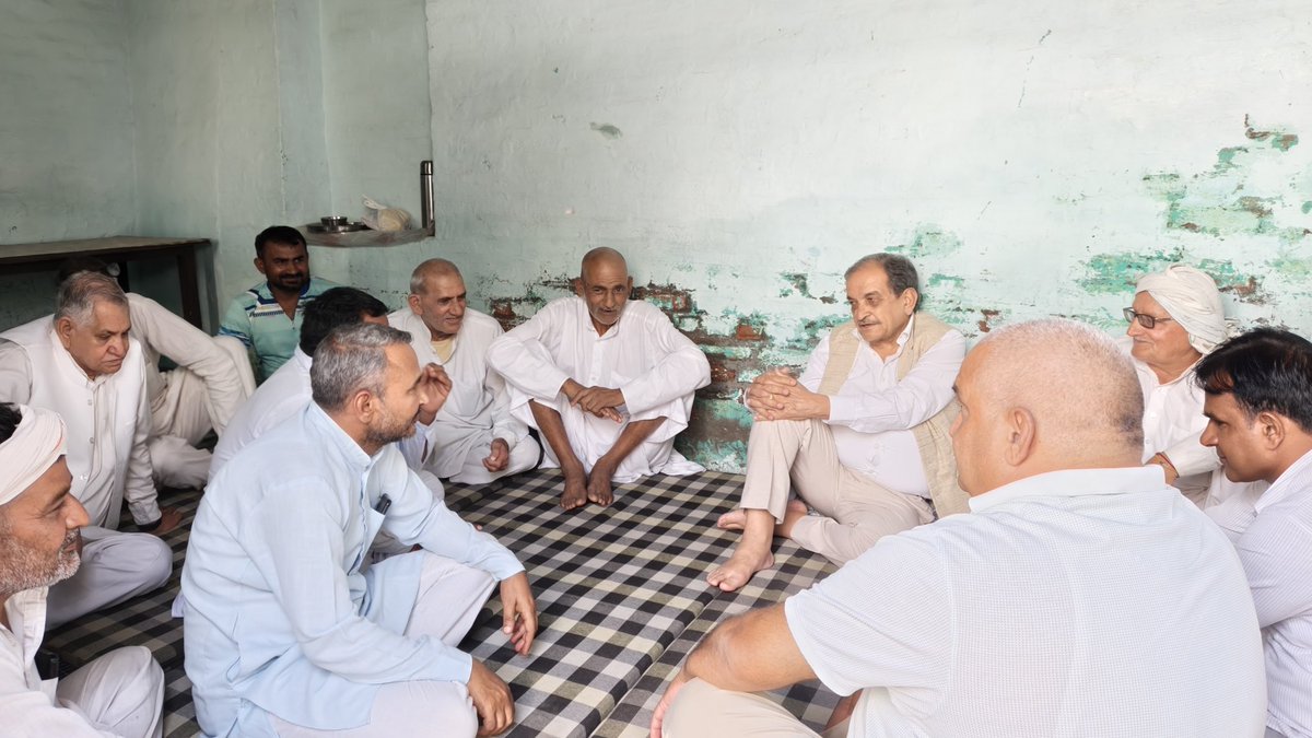 ChBirenderSingh's tweet photo. आज जींद व उचाना क्षेत्र में अपने साथियों के यहाँ सामाजिक जिम्मेवारियों के निर्वहन के लिए पहुँचा। https://t.co/3f8aH7I6XH