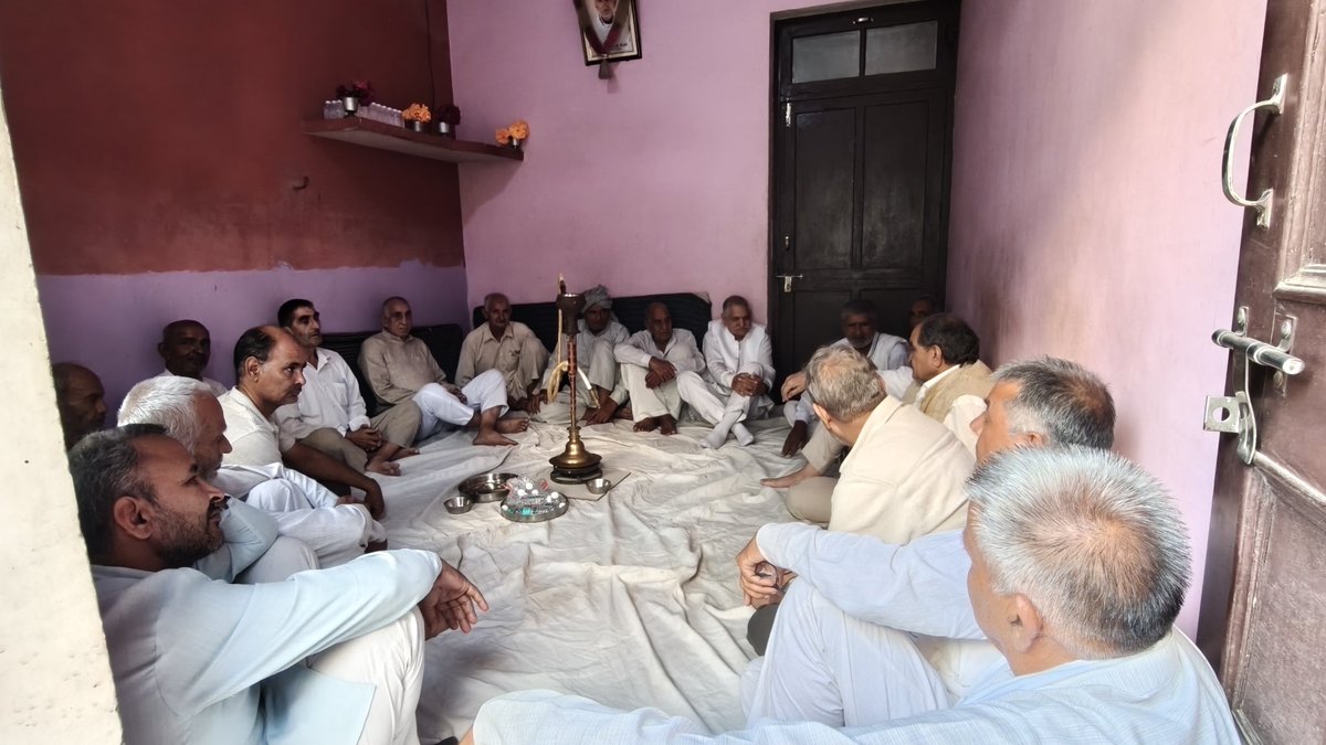 ChBirenderSingh's tweet photo. आज जींद व उचाना क्षेत्र में अपने साथियों के यहाँ सामाजिक जिम्मेवारियों के निर्वहन के लिए पहुँचा। https://t.co/3f8aH7I6XH