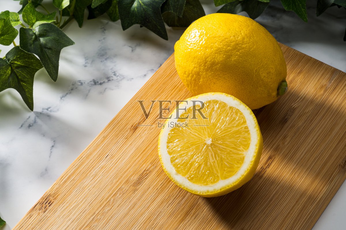 real_scott__e03's tweet photo. On this fresh and sunny day, I'm thinking of you with a touch of concern, hoping your life is full of sweet lemons, and you're always straightforward in everything you do! https://t.co/EStlK1TVOo