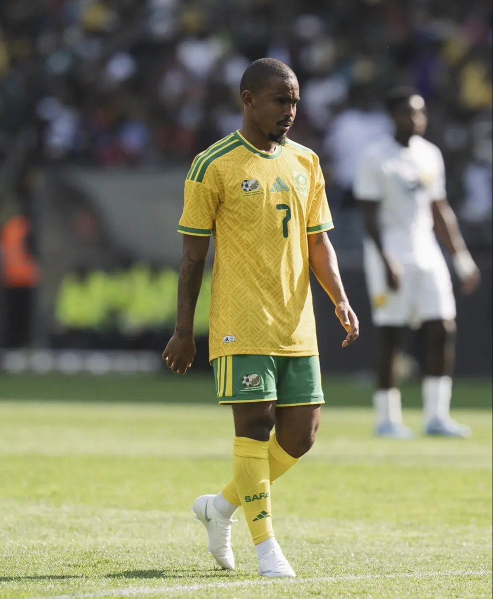 ArnoldKhaz97800's tweet photo. 3 assists for Oswin Appollis today, what a game he had 🔥🔥🔥 unlucky not to get into the score sheet himself but he definitely showed his class today... one of South Africa's best players 

THE SQUAD MUST ACCOMMODATE HIM, not the other way around
#ERIRSA
#TotalEnergiesAFCON2027
#BafanaPride
@StandardBankZA @adidasZA