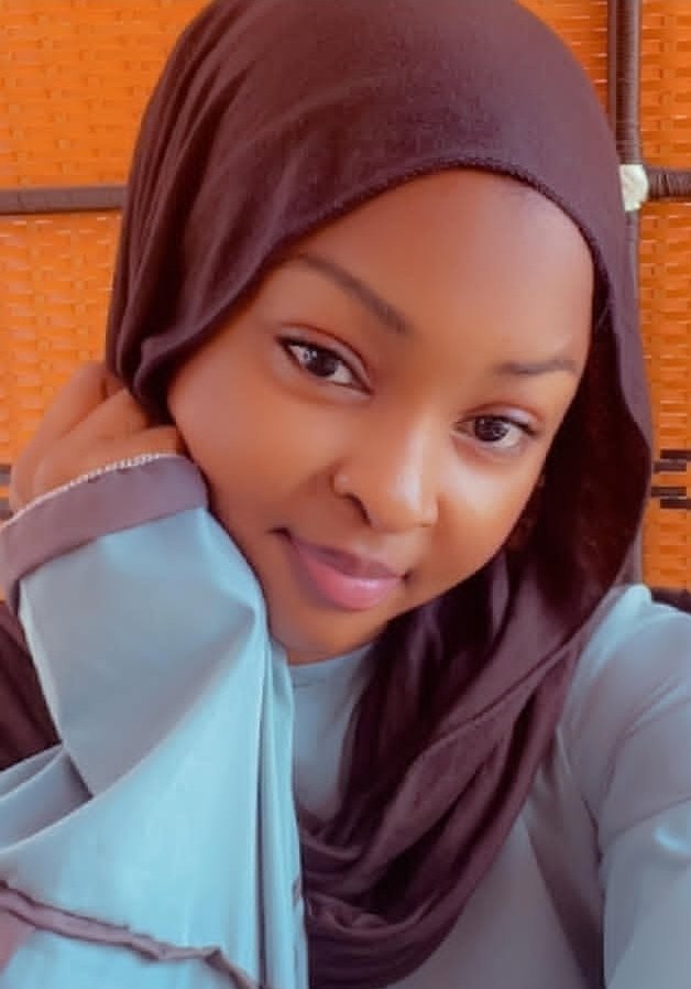 SumayyaAhmld's tweet photo. Wallahi I'm seriously in need of a husband even if he is poor😭😫💔 https://t.co/LEuoiFg4Jf