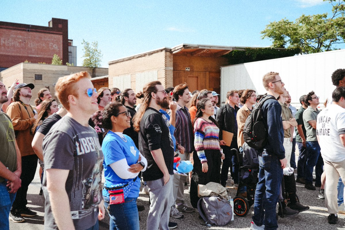 DigitalGroundG's tweet photo. 2 days
74 volunteers
12,726 doors knocked

Cleveland was a success. Now we're onto Phoenix. Sign up at https://t.co/nOpWtBhYCp https://t.co/9B7fsNXYQo