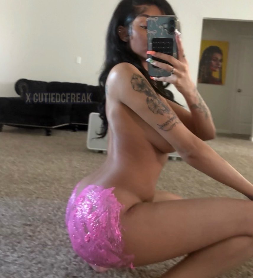 kimberry544's tweet photo. Available for meetup an FaceTime session π¦
#detroitmeetups #detroitfreaks #michigandate #michiganfreaks #detroitlinkup https://t.co/tAzE4Y0fYk