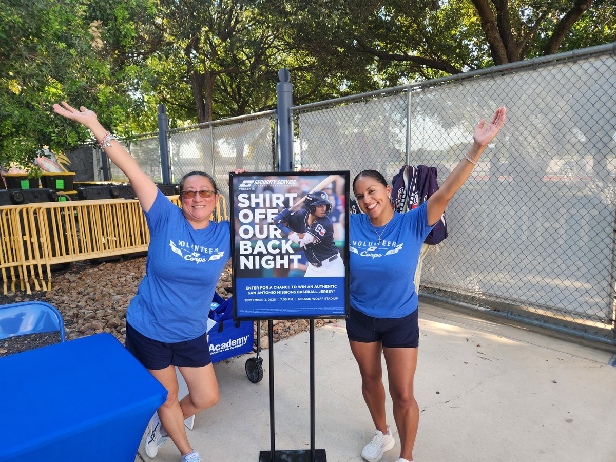 SSFCU's tweet photo. Our volunteers joined the @missionsmilb to batter up for a good cause in support of our Security Service Shirt Off Our Back Night giveaway. 

Just another night of #PeopleHelpingPeople, while having a blast with our community at the ballpark!

 #SanAntonioMissions https://t.co/Br1N1nWbGO