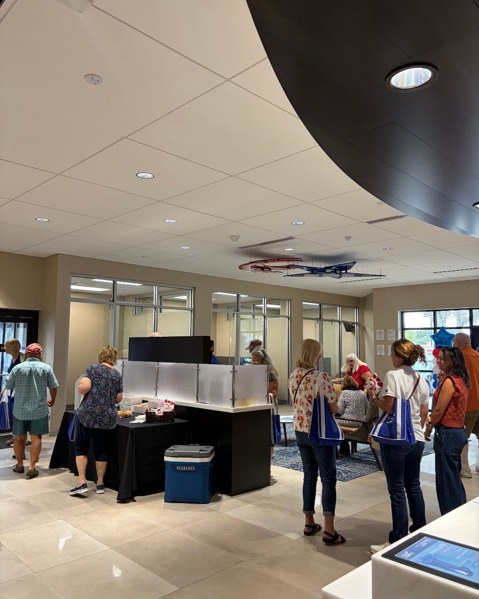 campususacu's tweet photo. We had a great time celebrating the 1st birthday of our Leesburg Service Center! Over the past year, we’ve loved getting to know our members, building new connections, and becoming part of the Leesburg community.
#CAMPUSUSACreditUnion #Leesburg #FirstBirthday #Community https://t.co/LKkekBrIwG
