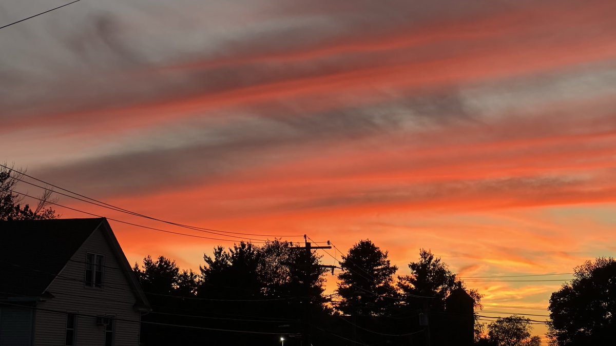 toqa_badran's tweet photo. Nothing beats fall sunsets.. SubhanAllah https://t.co/KMbqSSp6qU
