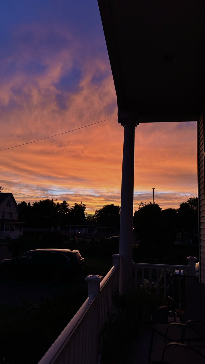 toqa_badran's tweet photo. Nothing beats fall sunsets.. SubhanAllah https://t.co/KMbqSSp6qU
