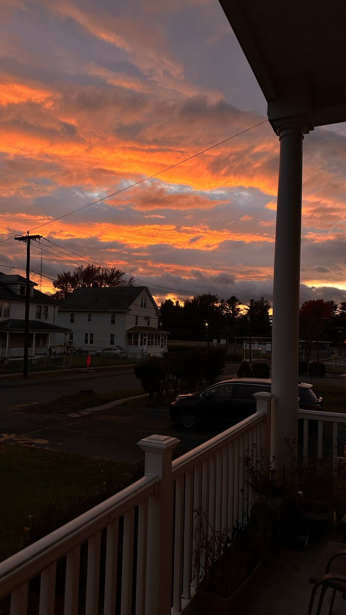 toqa_badran's tweet photo. Nothing beats fall sunsets.. SubhanAllah https://t.co/KMbqSSp6qU