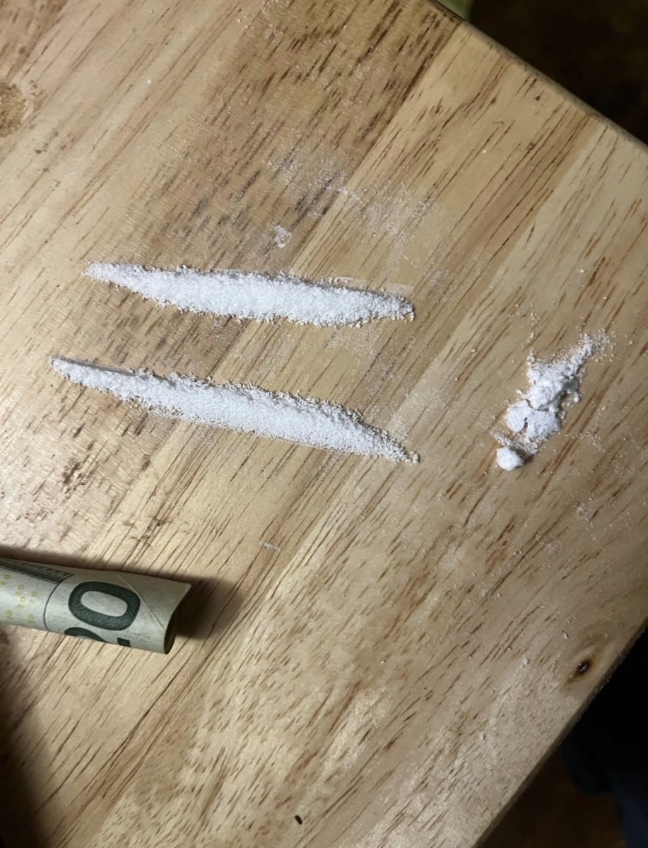 Smithcpos's tweet photo. Taking it a little slow today #drugtwt #coketwt #methtwt https://t.co/IyEQctzMqx
