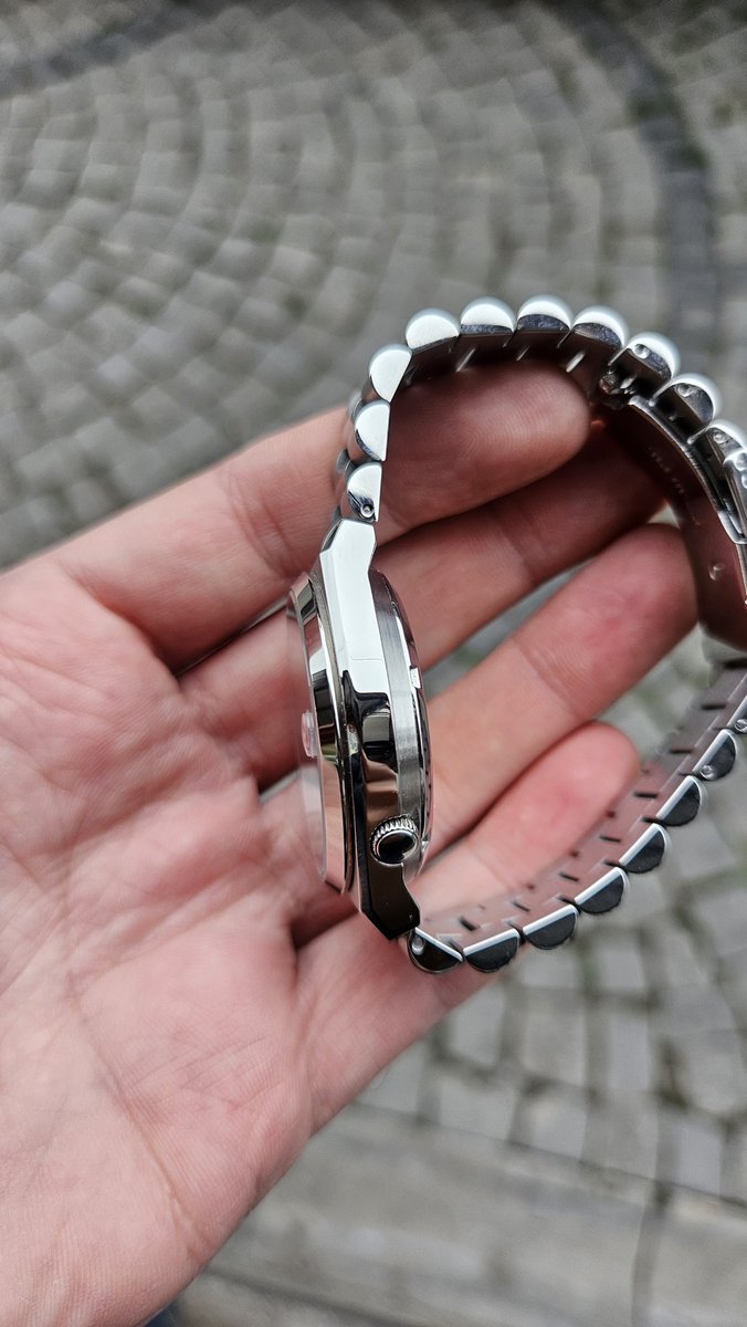 ridvan_simsek_'s tweet photo. 🔥🔥 FIRSAT MEZAT 🔥🔥

💐 Citizen Tsuyosa Automatic 

- 2023 Abt Çıkışlı 

- 40mm 

- Kutulu Evraklı 

Genel itibariyle "Tertemiz" 

Minimal kullanım izleri mevcuttur

BAŞLANGIÇ : 8500 TL 🔥 

PEYLER : 500 TL 

BİTİŞ : 21 : 30 : 59 

⛔️ GİZLİ HESAPLARIN YORUMLARI GÖZÜKMEZ 

⛔️ MEZAT İÇERİSİNDE PEY VERMEYENLERİN SON DK PEYİ GEÇERSİZ SAYILACAKTIR