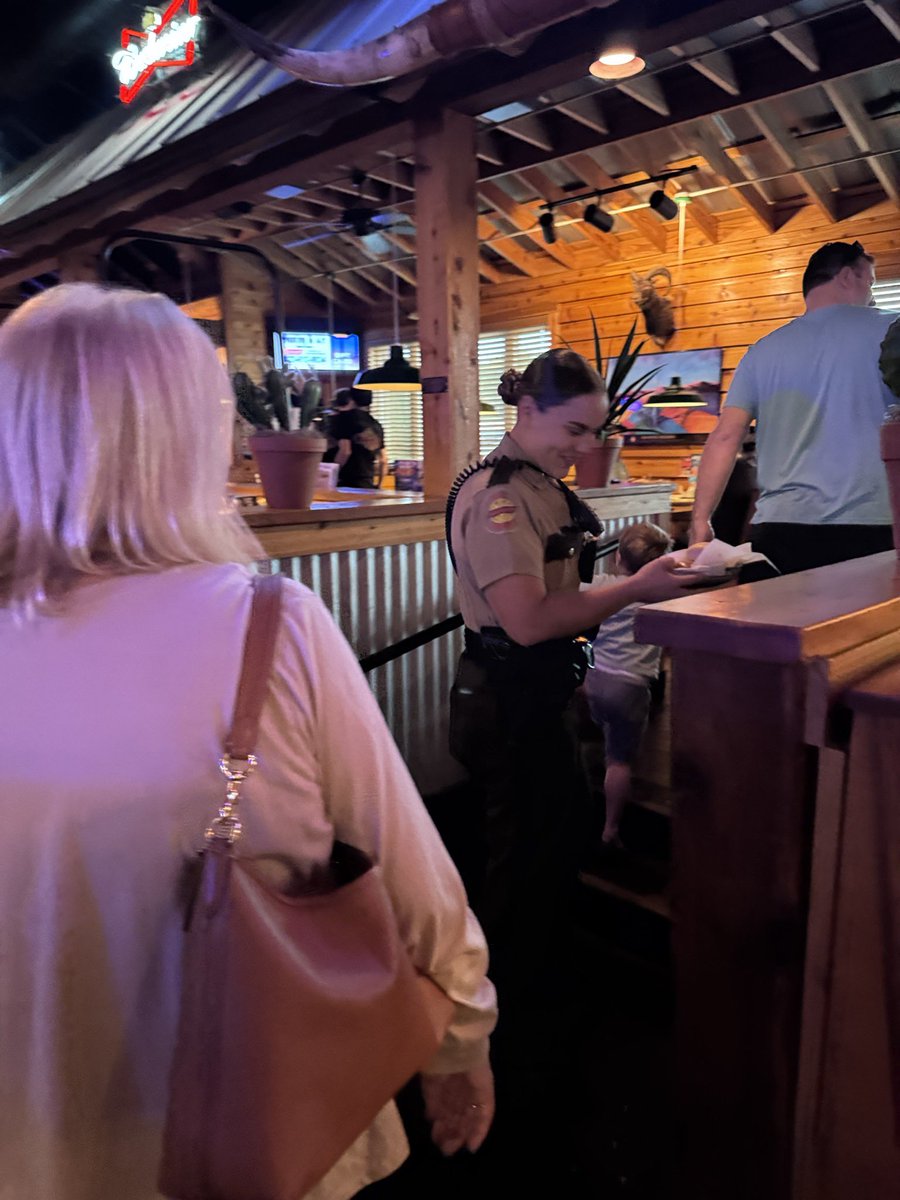 THPFallBranch's tweet photo. The Annual Tip-A-Cop fundraiser for @SOTennessee was held last evening at @texasroadhouse locations in the district. Troopers Burk and DaBrescia had a blast at the Kingsport location! https://t.co/NRYj6OhHIm