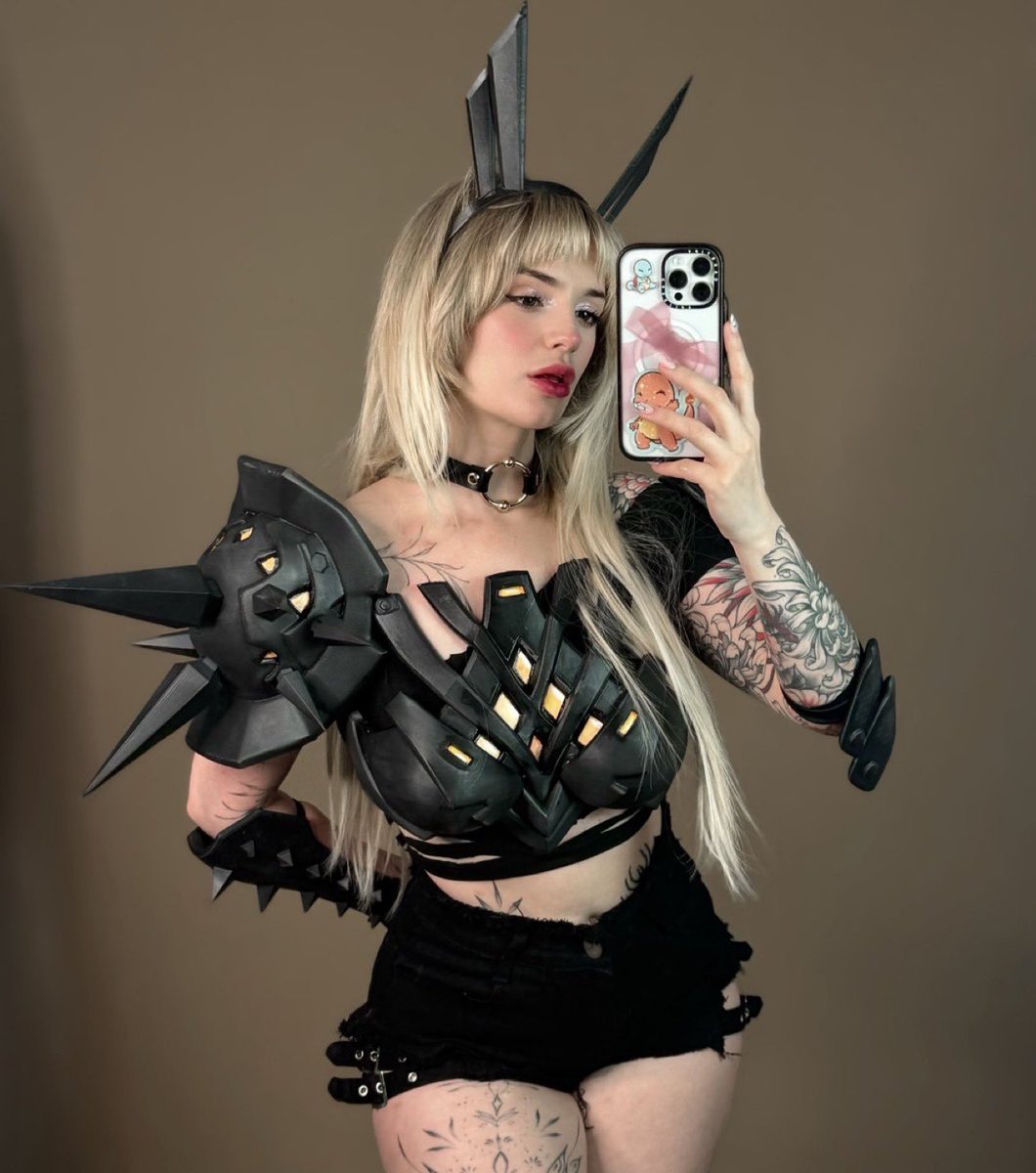 leesibbl's tweet photo. my magik cosplay from x-men/marvel rivals https://t.co/jPZquA9XuT