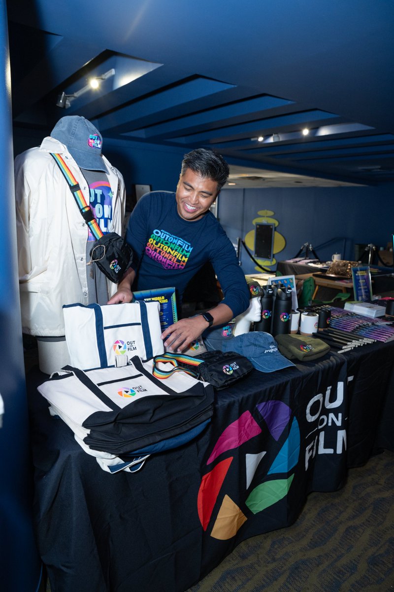 OutonFilm's tweet photo. โจ Take #OOF39 home with you! Shop official Out On Film merch at Landmark Midtown Art Cinemaโwindbreakers, T-shirts, hats, mugs & more. ๐๐
Visit us at the fest to shop!
#OOF39 #OutOnFilm #TheWorldWereMaking https://t.co/8h7Rhvt0NR