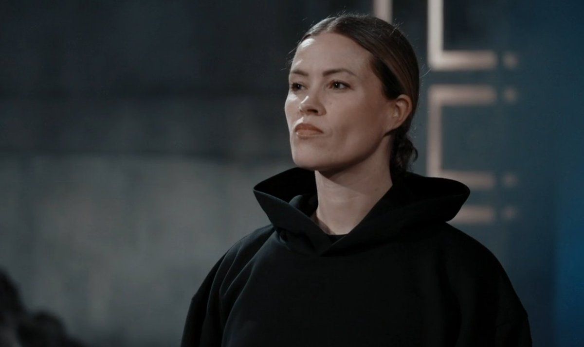 TheAllanAguirre's tweet photo. Sarah Rice is one of the best swimmers, eaters, puzzle solvers, heights &amp; balance competitors, and carnival game strategists in show history.

So many eliminations that Sarah would crush.

What do they give her? Balls In.

The one thing not in her wheelhouse.

#TheChallenge42 https://t.co/su4vKBbkm9
