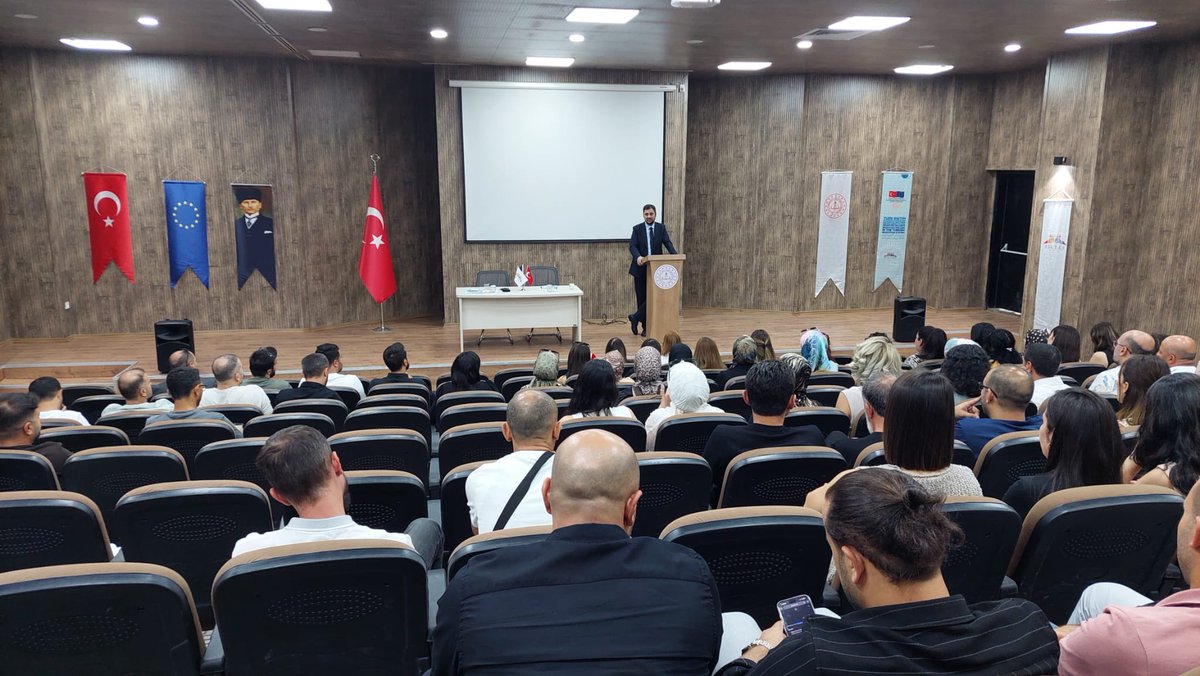 chnkvnc's tweet photo. 📍Diyarbakır 
Öğretmenlerimizle değerlendirme toplantımızı gerçekleştirdik. #piktes https://t.co/9ytoni7NGi