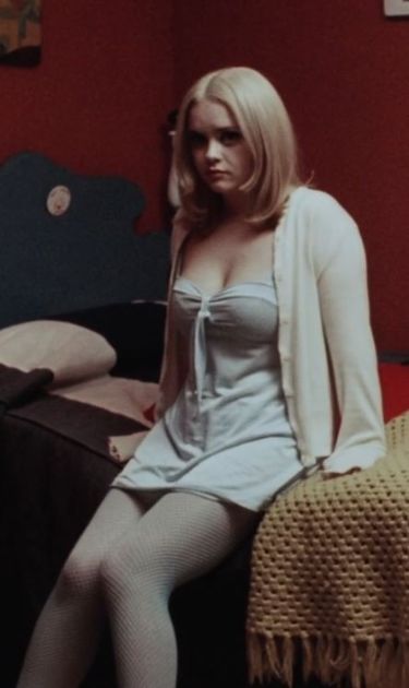 60sgrl's tweet photo. i like 2 pout. https://t.co/yy788gRW8s