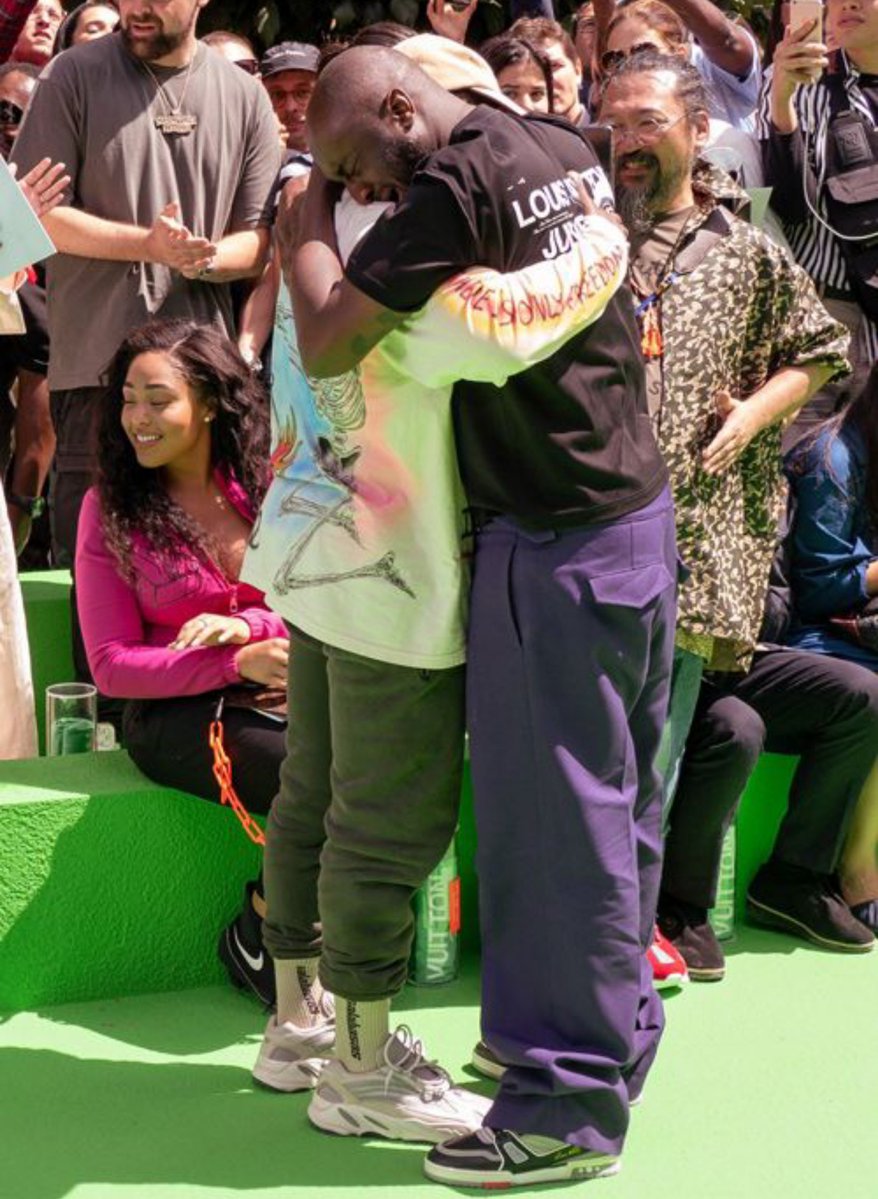 culturejpg's tweet photo. Virgil Abloh would have turned 46 today. From Off-White to Louis Vuitton, he reshaped fashion, art and culture while proving creativity has no boundaries 🕊️ https://t.co/2XiGoeWXkv