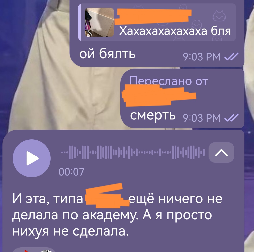 nivmattg's tweet photo. Я уже представляю как меня пустят по кругу завтра на паре. Как вам мои тапки 😇 https://t.co/zkK1DZwqRL