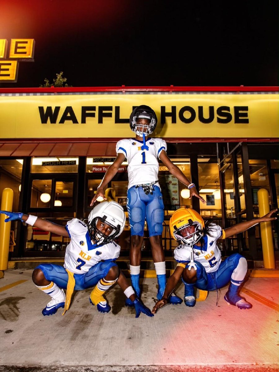 Guardian_Caps's tweet photo. POP OUT AT THE WAHO ⚪ ⚫ 🟡 

#GuardianCaps #WaffleHouse #BetterProtected
[ 📸 : @chrismarichardson ] https://t.co/WOl1boRdWk