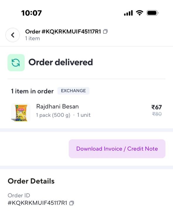 arorajivreal's tweet photo. @fssaiindia Zepto sent us expired Besan, pic attached, though replaced but how they supply expired grocery. Then supplied damaged pack yogurt, delivery boy refused return app also rejected. @Tukaram_IndIAS  @zepto https://t.co/bHSbIV2Zhz