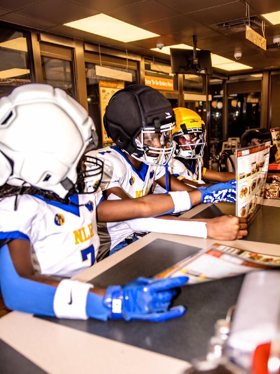 Guardian_Caps's tweet photo. POP OUT AT THE WAHO ⚪ ⚫ 🟡 

#GuardianCaps #WaffleHouse #BetterProtected
[ 📸 : @chrismarichardson ] https://t.co/WOl1boRdWk