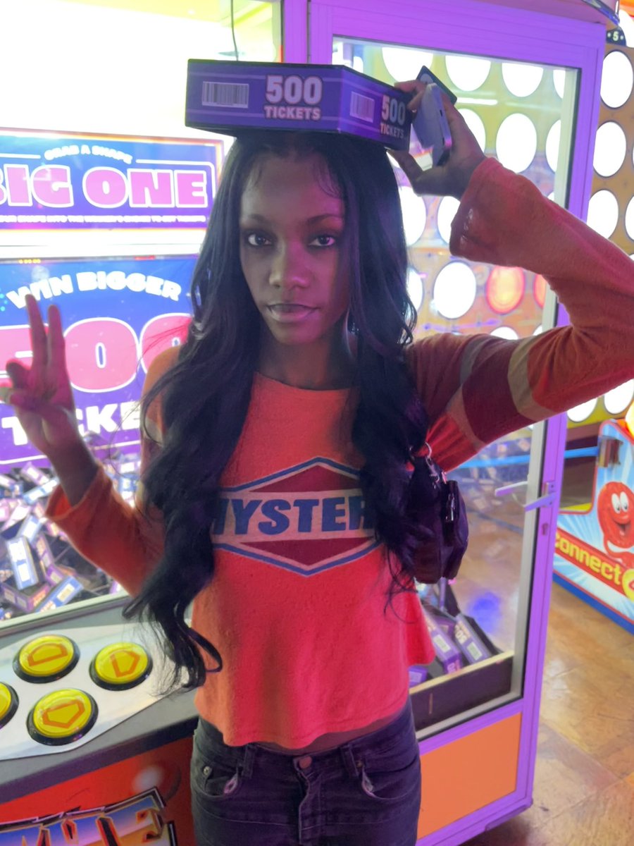 souljaspit's tweet photo. winner winner https://t.co/1WPpI51ib5