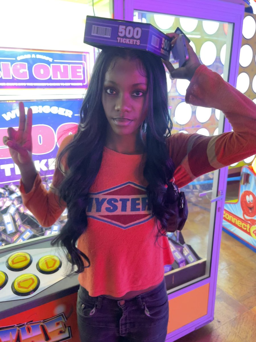 souljaspit's tweet photo. winner winner https://t.co/1WPpI51ib5