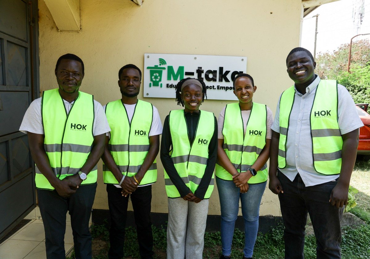 lydiawekes66474's tweet photo. Kisumu's waste is expected to double next year. HOK isn't panicking. They're preparing: more waste
means more materials and more jobs for youth &amp; women. That's resilience. 󰙢@euinKenya
@pacja1 #MajiNaTakaKE https://t.co/UBkLK3hQLC