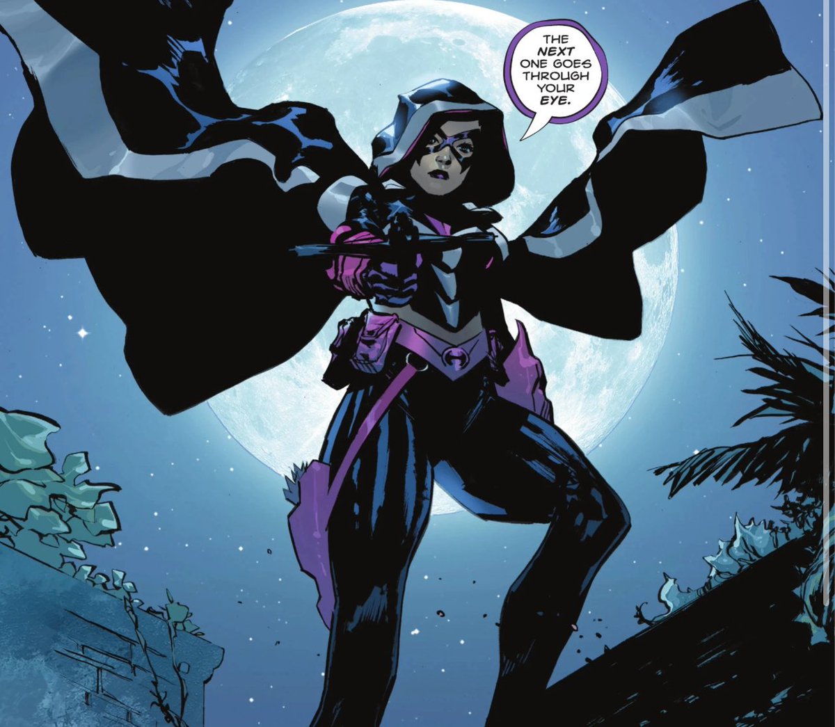 kingchiroptera's tweet photo. HELENA BERTINELLI SPOTTED IN THE NEW POISON IVY ISSUE !! omg it’s been so long since we’ve seen her… https://t.co/MnQ5kMd3L5