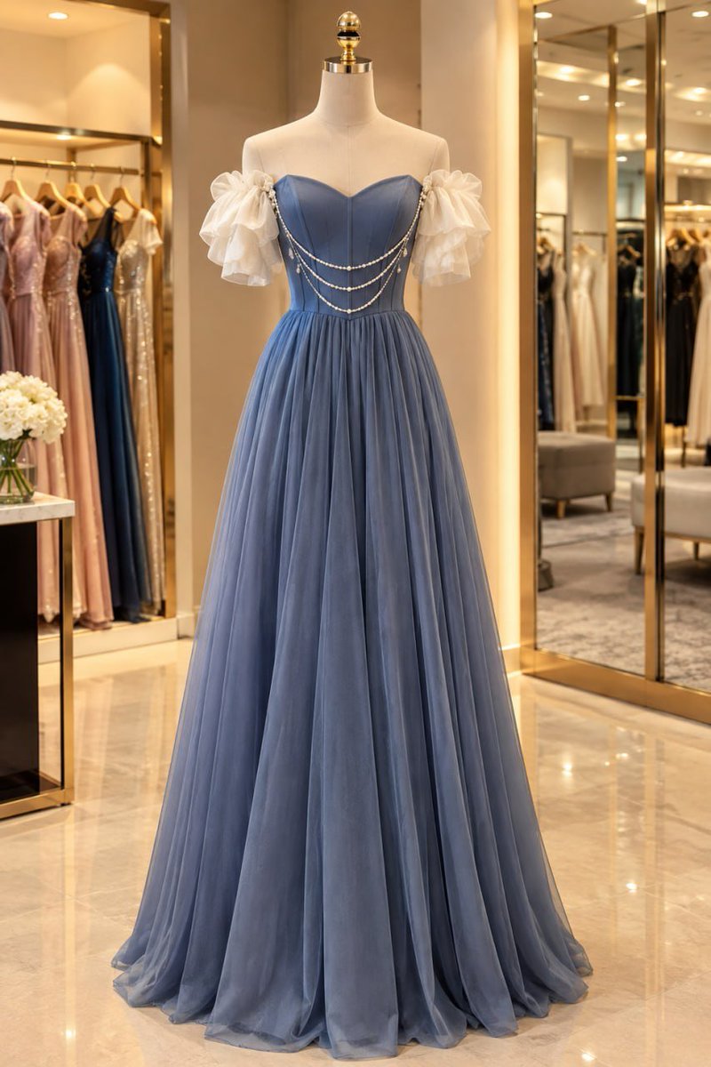 daria65s's tweet photo. A woman's dress should be like a barbed-wire fence, serving its purpose without obstructing the view. Subtle protection with unhindered allure. https://t.co/hHqwyBwE8k