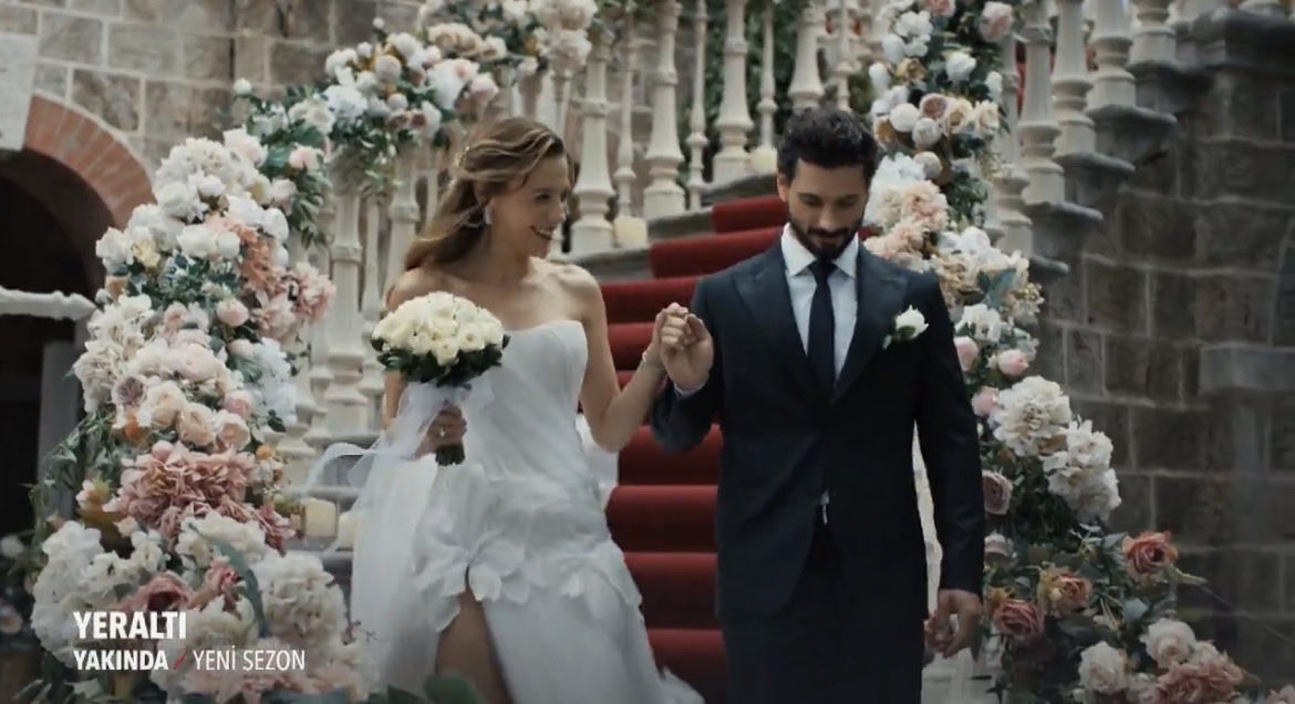 Manolya_KayPek's tweet photo. 7 Ekim çarşamba AlSul düğünü🤍💍
#AlSul https://t.co/EoLv1O6hzI