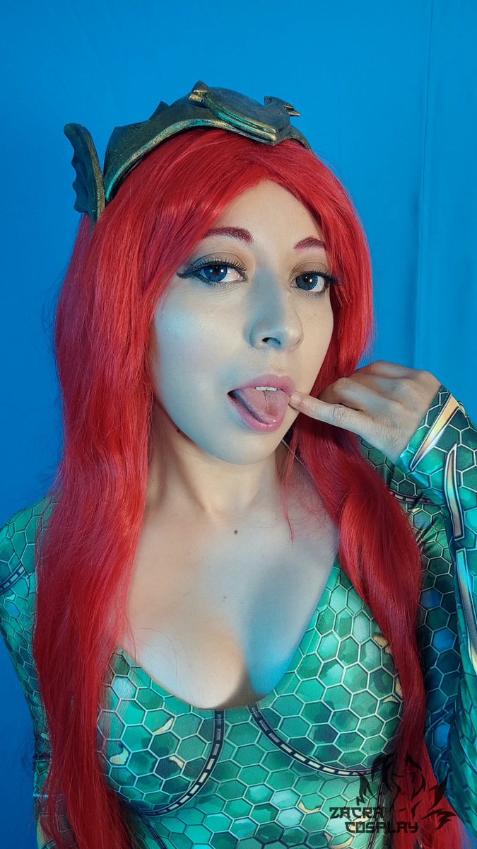 CosplayZacra's tweet photo. Bonito día mis amores 😘😘😘 #mera #meracosplay #meraDc https://t.co/b7Tz11hvdJ