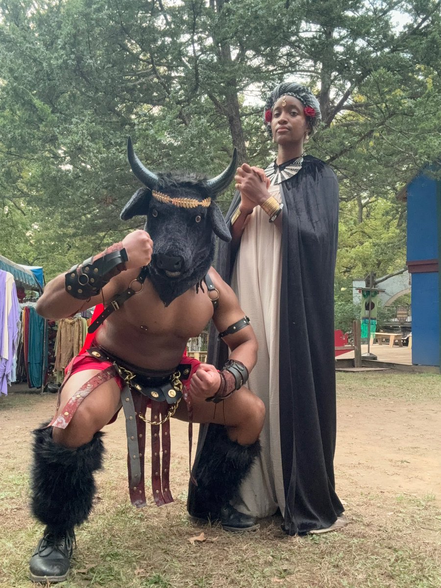 Cemilio_Frank's tweet photo. ✨MOO✨

went to my first renaissance festival last weekend as a minotaur https://t.co/KhiPeTgV3r