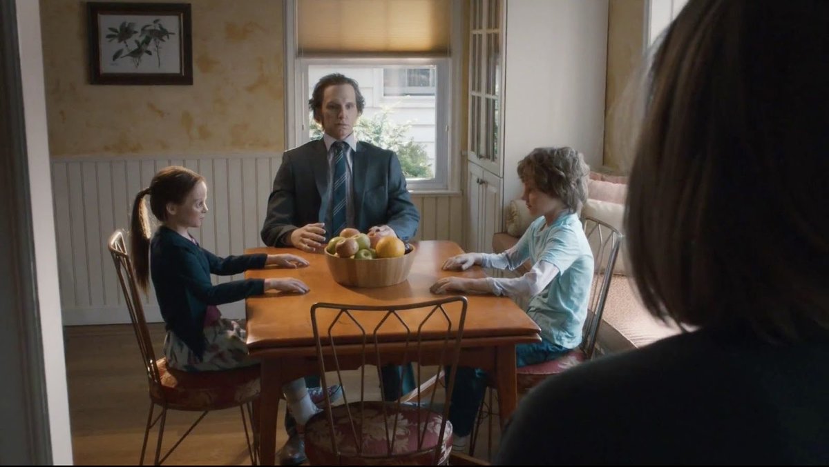 vendeta200's tweet photo. fin de la saison 1 de #TheLeftovers qui entre directement dans ma petite liste de saison 1 préférées.
une des série les plus philosophique (avec Westworld) et spirituelle se penche sur la Mort : que devient-on après la disparition d’un être cher.
Bravo @DamonLindeIof https://t.co/R5HVzlMCWm