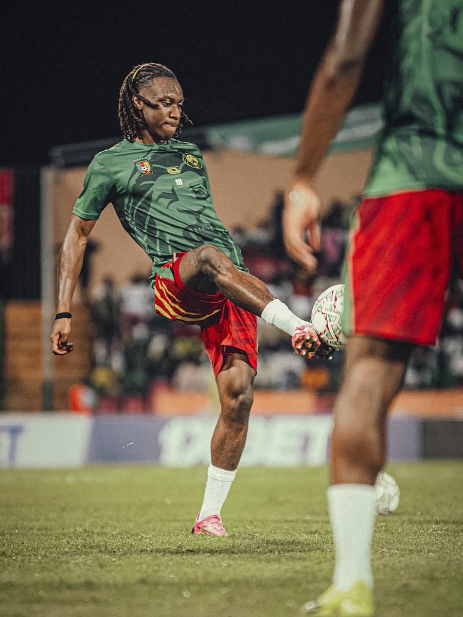 Standard_RSCL's tweet photo. Rouches à travers le monde. 🌍

📸 Fecofa, FFIRI, FMF, Fecafoot https://t.co/qKkQzyoZ9Z