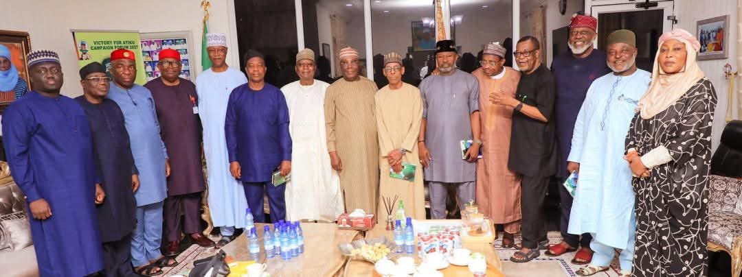 Rasheethe's tweet photo. A coalition is coming together to endorse one strong candidate against Tinubu.

Contractors won’t like to see this. Thank God many people understand their game this time around; they won't chop market. https://t.co/8FL20DvdGK