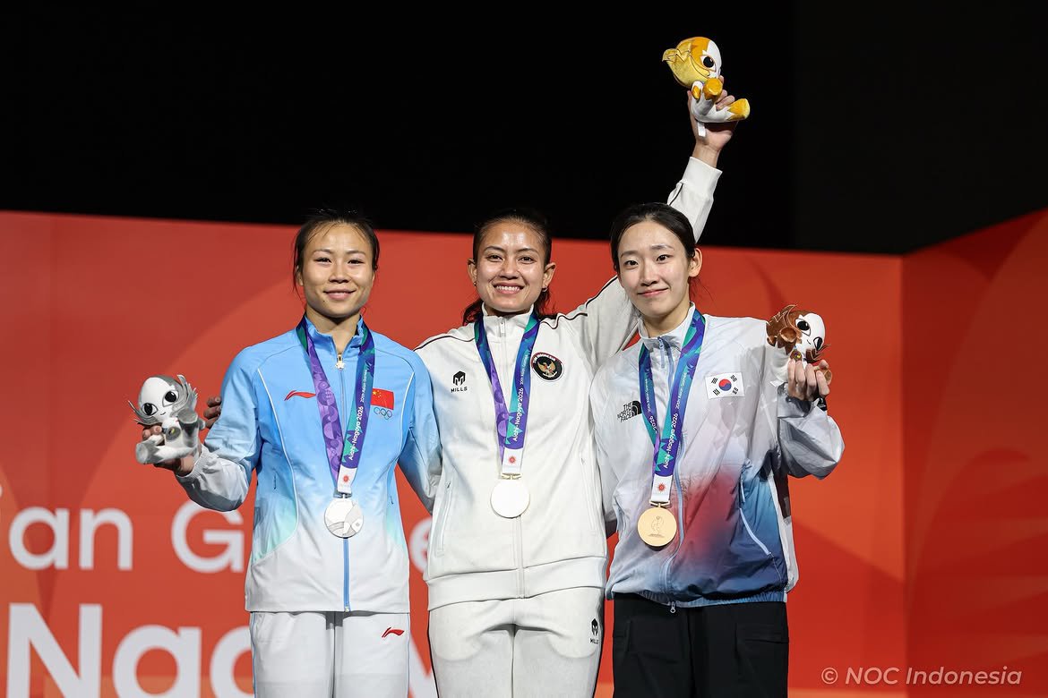 kabarsports_id's tweet photo. Medal Ceremony
Asian Games 2026

Sport Climbing - Women's Speed
🥇Desak Made Rita Kusuma Dewi 🇮🇩
🥈Deng Lijuan 🇨🇳
🥉Jeong Jimin 🇰🇷

📷 NOC Indonesia
#AsianGames #SportClimbing https://t.co/trLDZBdRlF