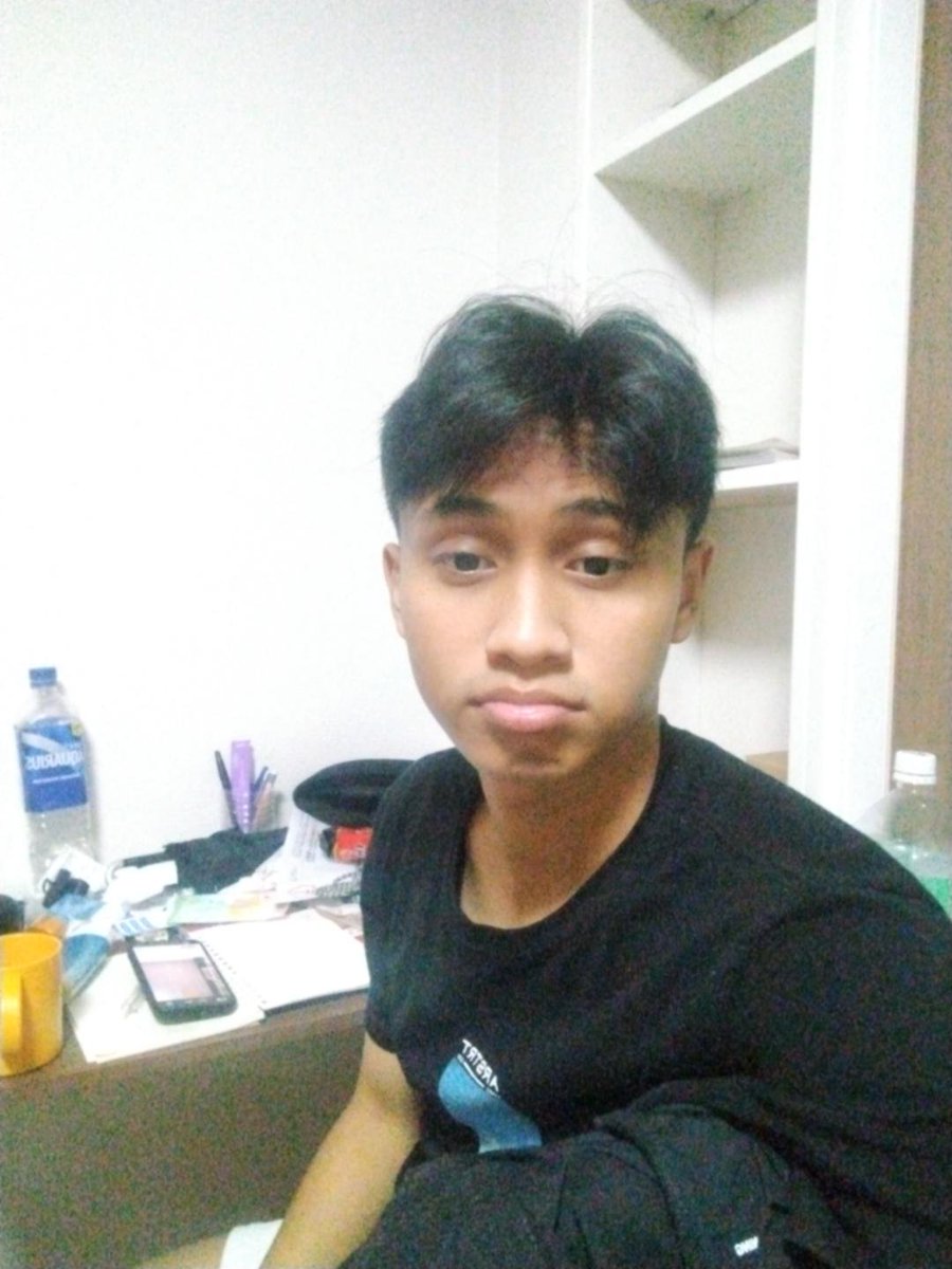 Nonmollareboy's tweet photo. pas jaman nom https://t.co/45FDpXCLzS