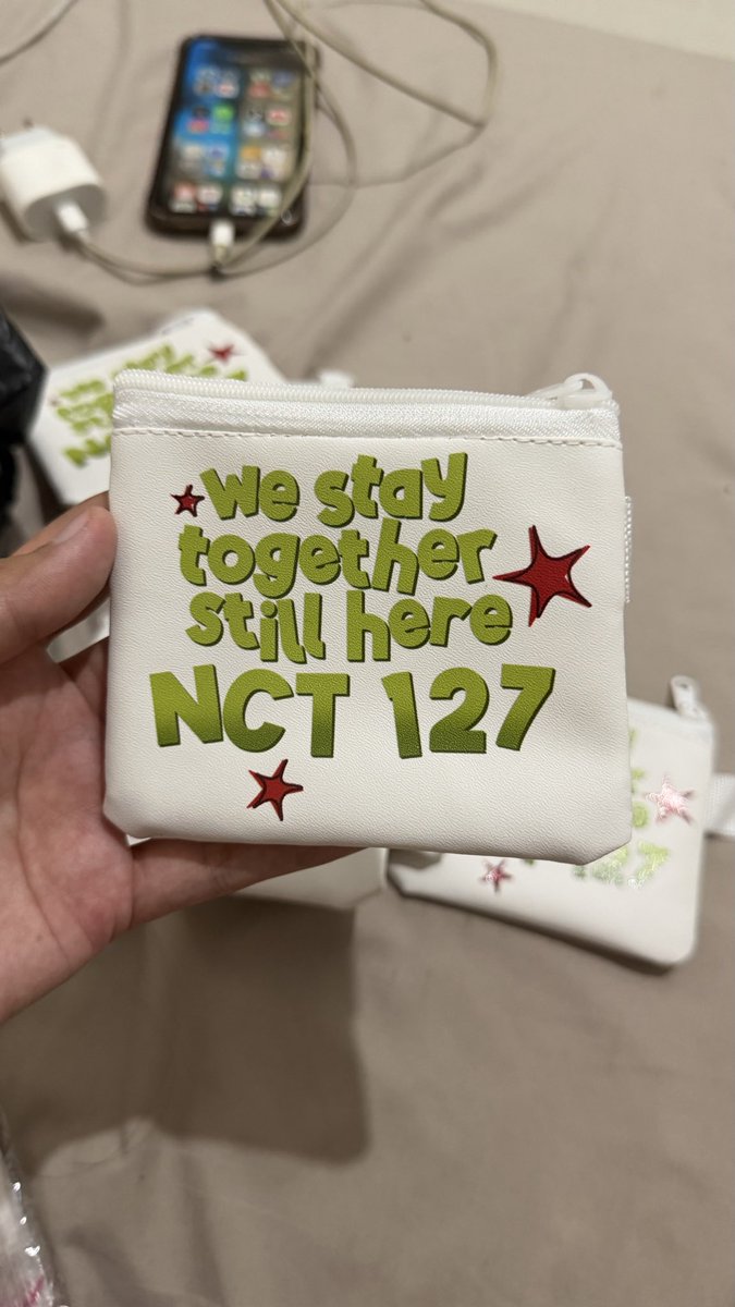 2ggoneternal's tweet photo. Akhirnya selesai juga nih freebies, tgl 2 sama 3 aku bawa ya, ntar bagiinnya nyolek aja dah trauma🤣 https://t.co/ggoqAAcYyB