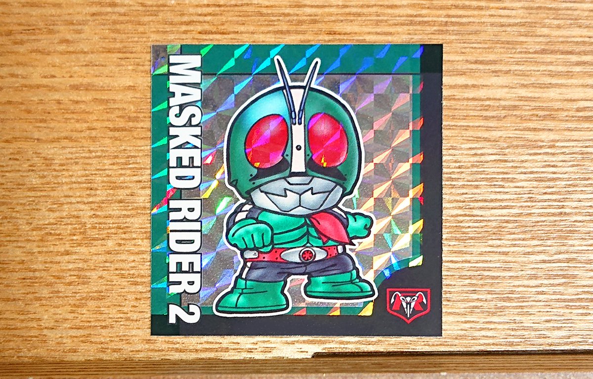 peacewood3's tweet photo. #SD仮面ライダースナック
・旧2号
・新2号
・BLACK
・X
赤い手袋＆ブーツの新2号は今や見慣れた存在ですが旧2号も良い。撮影中の事故を発端にした新展開が番組人気に貢献したのですから、世の中分からないもんです。
BLACKのバイク、バトルホッパーが好きなんですが今回のシールには含まれてないっぽい https://t.co/CYj9zdRvc9
