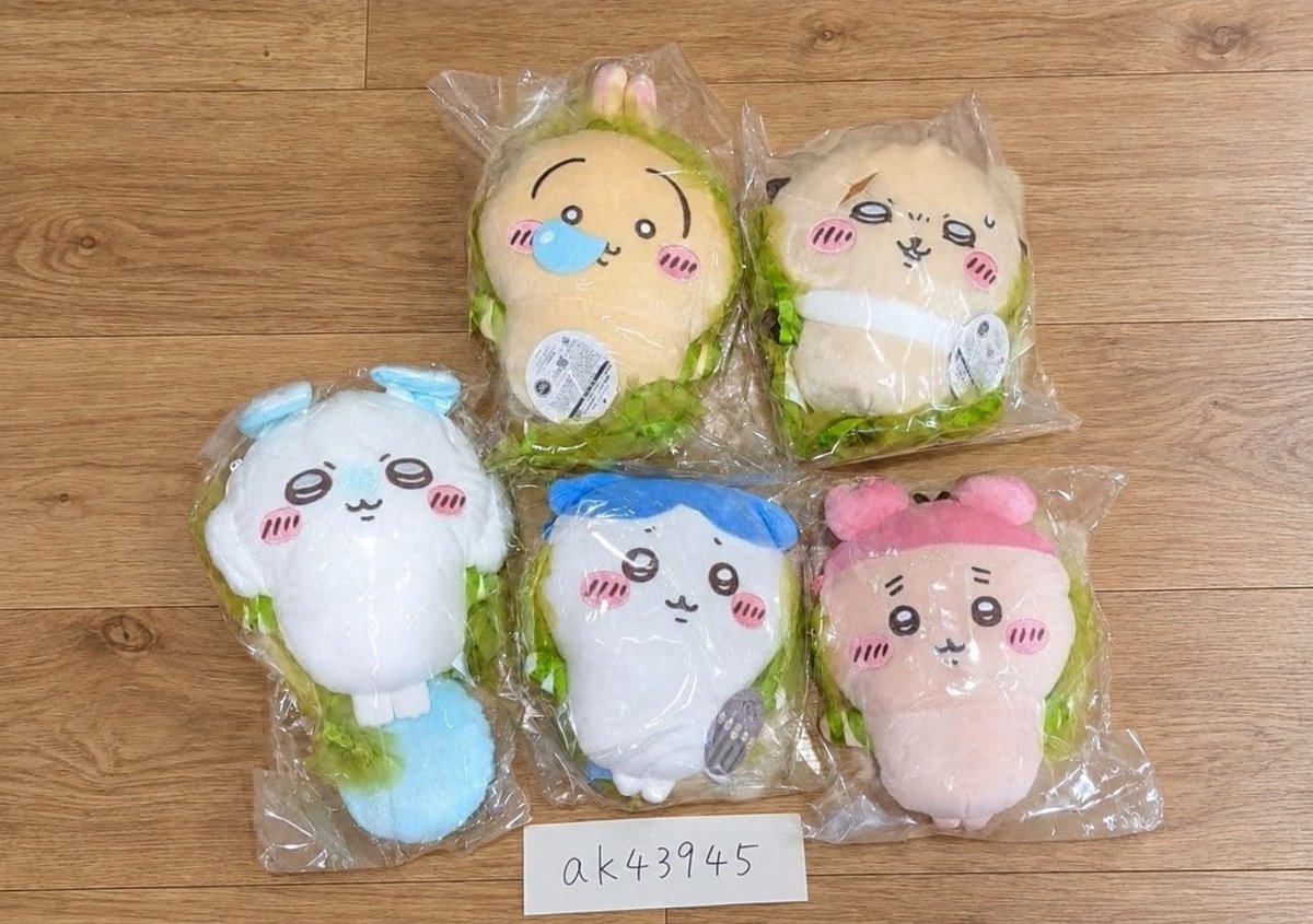 ak43945's tweet photo. 【譲渡】ちいかわ 昆布締めショルダーバッグ 全種セット

(譲)  全種セット バラ売り⭕

(求）買取 2万円即決

郵送取引のみ
⚠️リプ通知こないのでdmお願いします
 #ちいかわ����
  #昆布締め #めじるしアクセサリー  #ちいかわ交換  #ちいかわグッズ https://t.co/NxUnD0kWsG