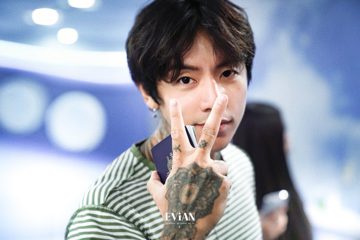 EViANmeoww's tweet photo. 260929
즐거운 여행 되세요

#dprian #dpr #christianyu #baromyu #유바롬 
@DPRIAN_ https://t.co/ATuYOdzGcT