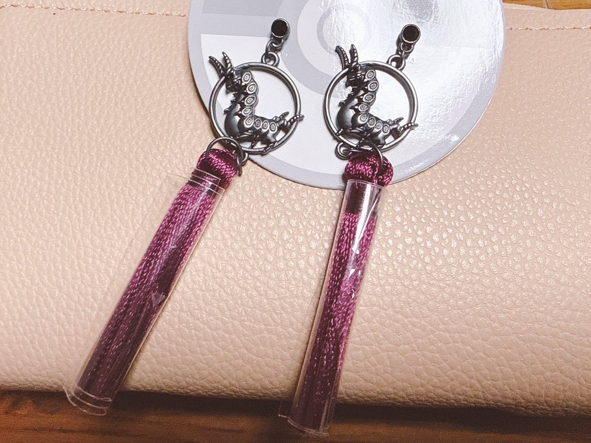 _yu_cos's tweet photo. ペンドラーピアス、勿体なくてまだタッセルを解放してない https://t.co/fj1tEaP4nI