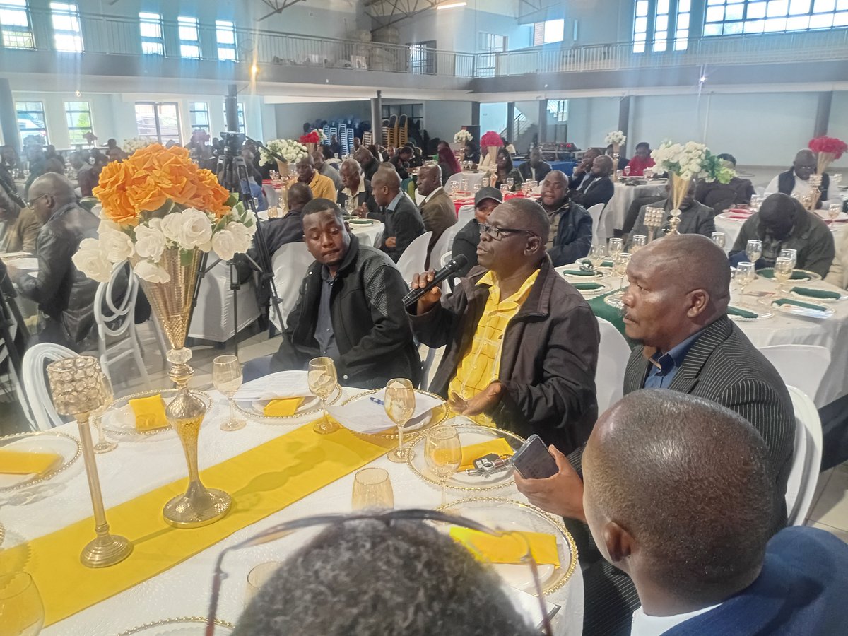 VundlaHazel's tweet photo. Beitbridge breakfast meeting bridges the gap between government and the business association. Let's move from Beitbridge being a transit town but a tourism and market hub. Partnership will take Beitbridge further. 
Shango likhou fhathiwa ngavhane valo...Aaah https://t.co/EUPXXLKGBt