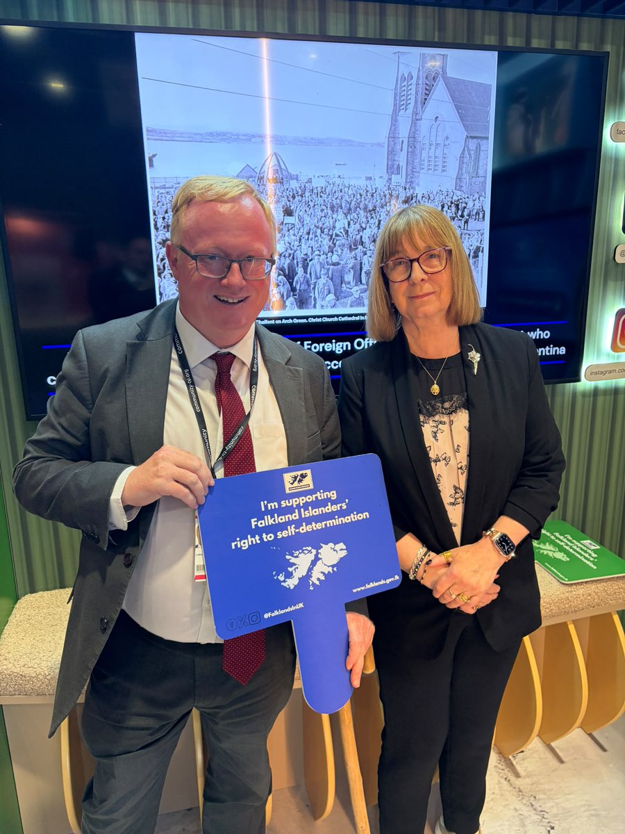 FalklandsRepUK's tweet photo. Great to see @lukeakehurst standing up for Falkland Islanders' right to self-determination. Thank you for your support! #LPC26 π«π°π¬π§ https://t.co/vxBv8UwPQ1
