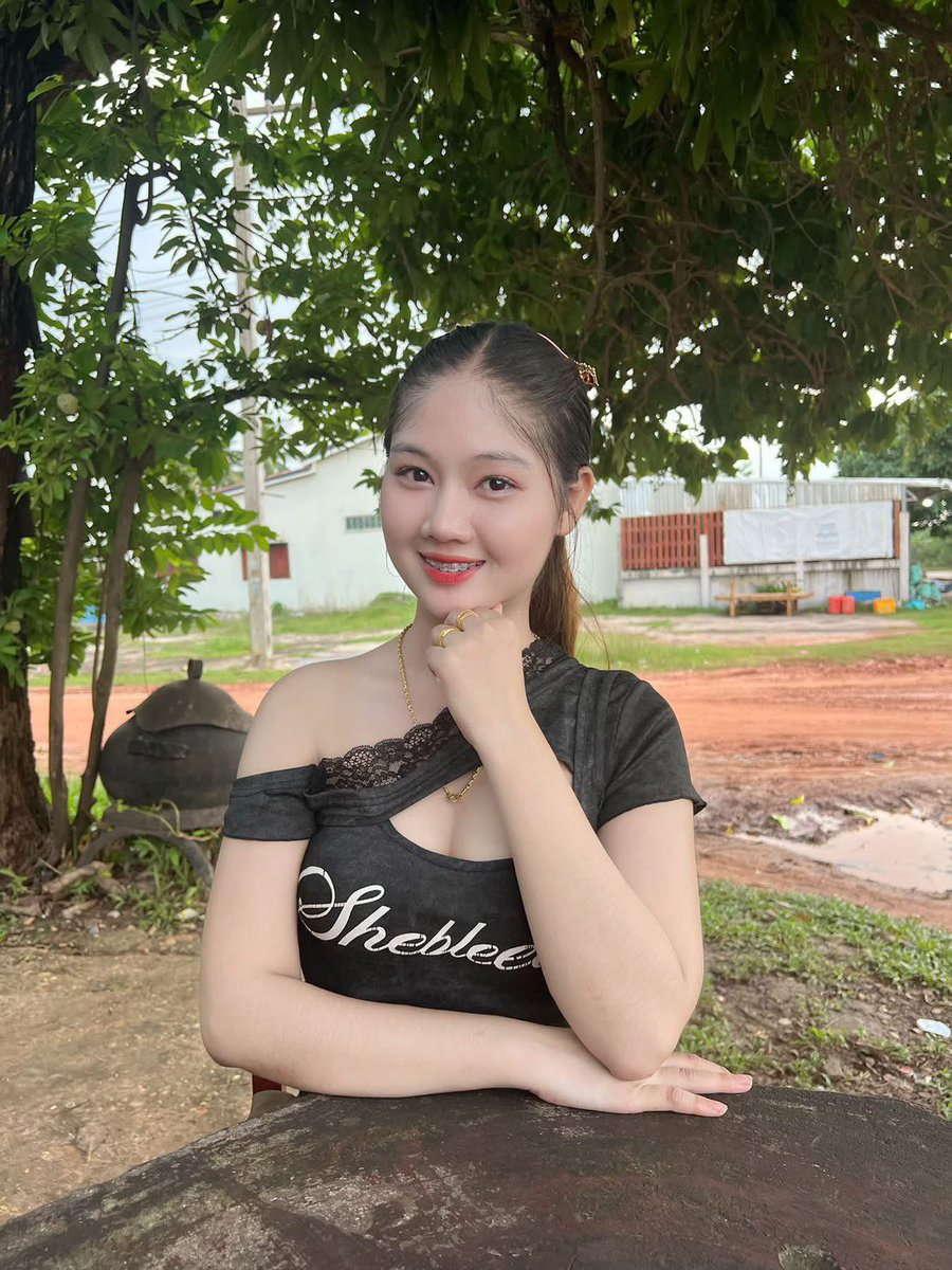 ElfriedeSpjpee's tweet photo. 😘✨💸💸💸💸💫💸"ตอนแรกก็ไม่เชื่อ จนกระทั่งลองใช้เอง... ไอเทมลับที่บิวตี้บล็อกเกอร์เกาหลีโหวตให้เป็นอันดับ 1!" 💖 ครีมกันแดดเนื้อซูเฟล่ บางเบา คุมมันนาน🌸

🌟6️⃣00/1  #รับงานสุขสวัสดิ์

 #รับงานพระราม2
 #รับงานพระราม 2
.
    🆔  :  auriu778  

💫 https://t.co/dWfDc0Lb8H
. https://t.co/nJFaDh7kI0