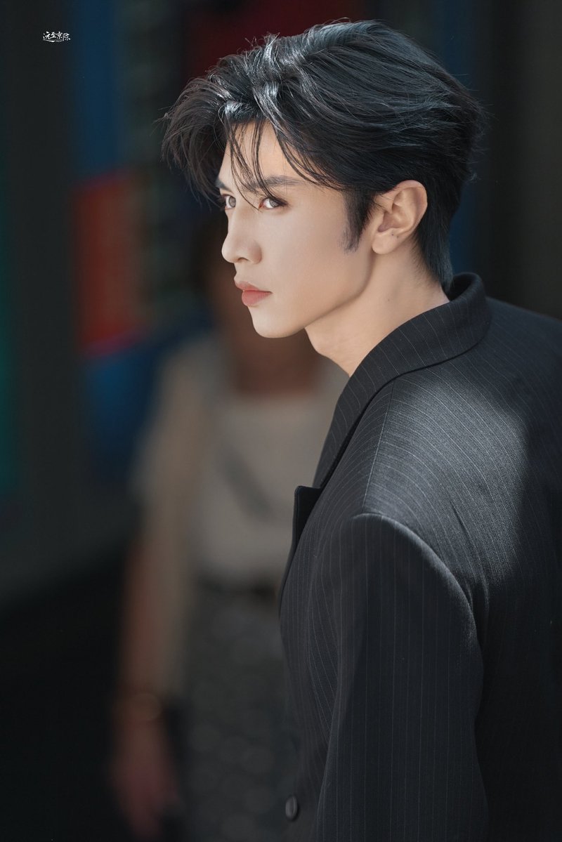 ChenZheyuanTH's tweet photo. รูปจากรอยเตอร์ ปารีสหล่อมากก 😍

#เฉินเจ๋อหย่วน #ChenZheyuan #陈哲远 https://t.co/IVYUuii7TG