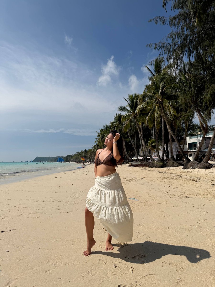 ayedontcare_'s tweet photo. Boracay dump https://t.co/VYvEY94EA3