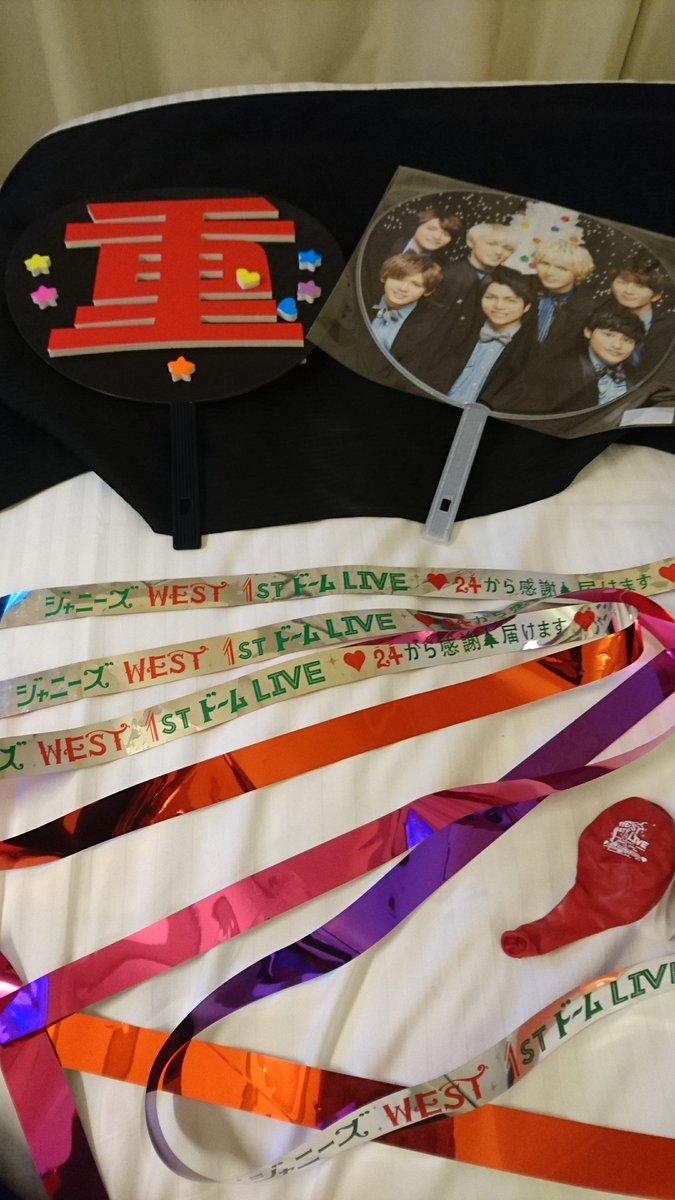 Kimmy_4559's tweet photo. 私の初WESTはファンクラブできて一発目のドーム。
まだぬいがなかったころ。10年前。
自分でメンカラのくまのぬいを作ったのもいい思い出。
多くのご縁を繋いでくれたWESTに感謝。ここで出会えたジャス民の皆様もこれからも笑顔でありますように。今後ともどうぞよろしくです。
#WESTありがとう https://t.co/s587BrkWF6