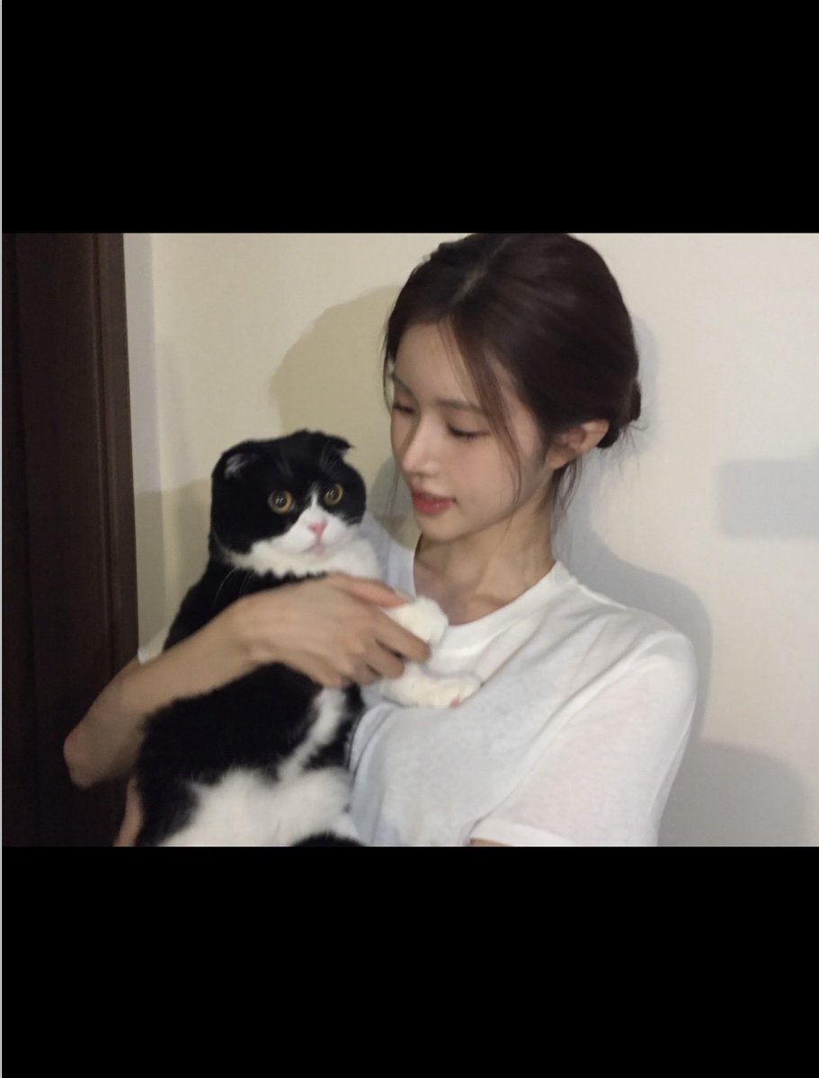SONJIWOOGLOBAL's tweet photo. [📸] 260930 New Instagram Post

[1/2]

#JIWOO #지우  #SONJIWOO #손지우 https://t.co/FTqXoZPkDr